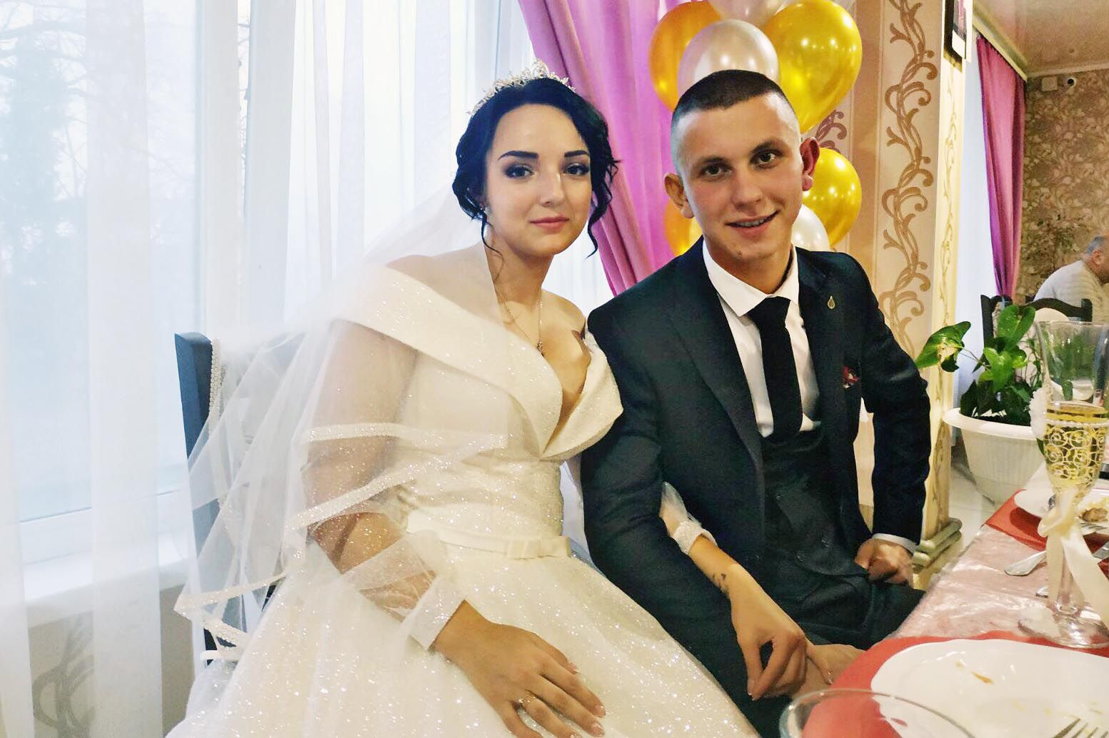 Просилася з коханим на війну